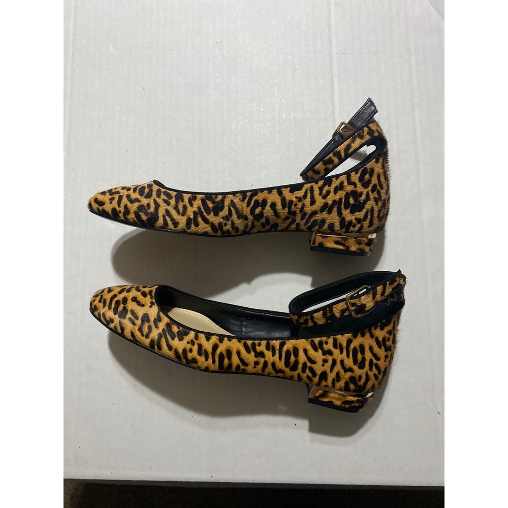Vince Camuto Leopard Print Calf Hair Women's Ballet Ankle Strap Flats Brown 7.5M - Picture 2 of 9